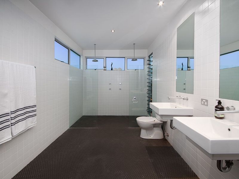 39 Instow Street, Yeronga QLD 4104