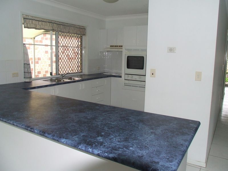 80 The Village Avenue, Coopers Plains QLD 4108