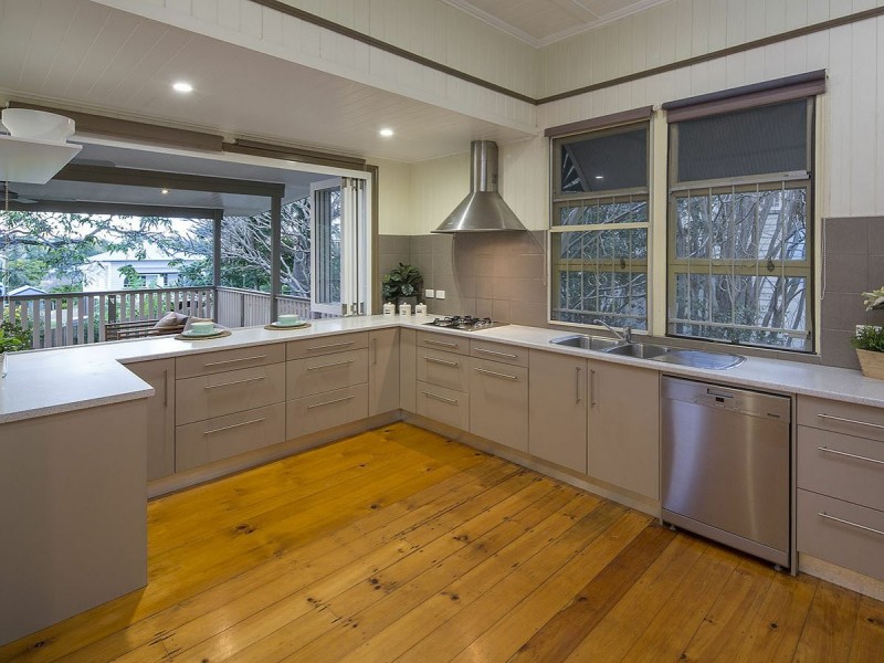 17 Cavan Street, Annerley QLD 4103