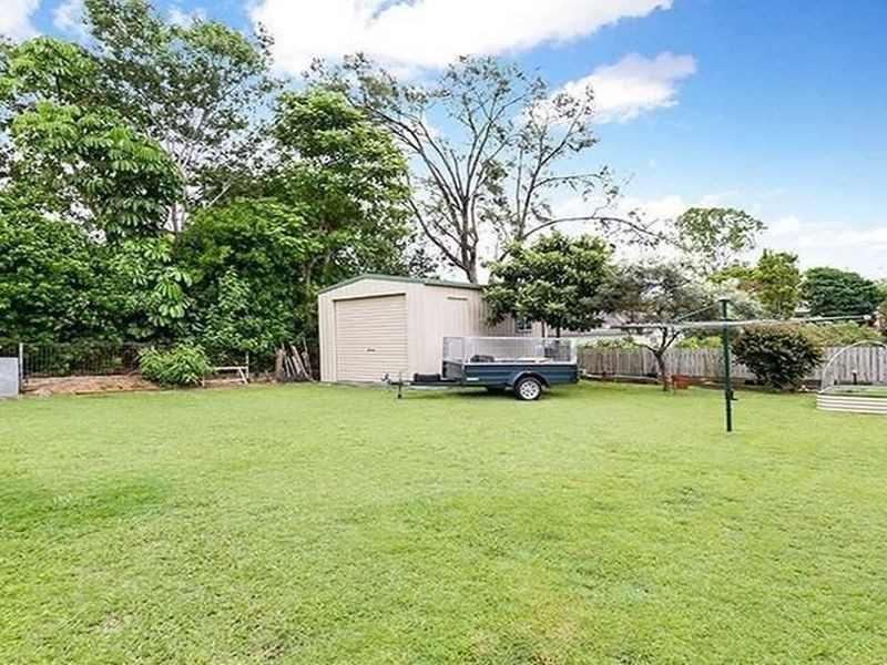 18 Ormuz Road, Yeronga QLD 4104
