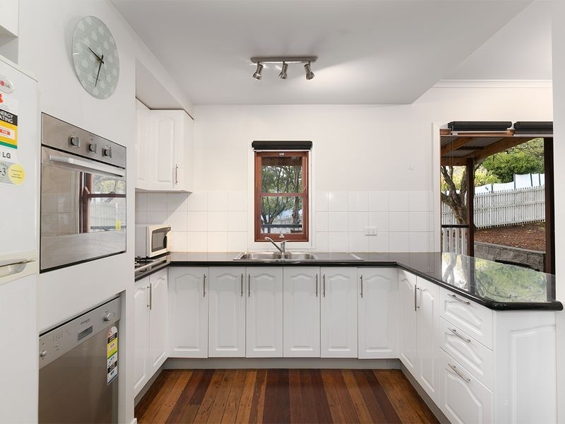 49 Dunstan Street, Moorooka QLD 4105