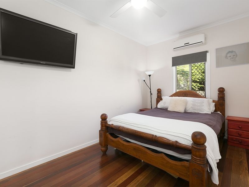 49 Dunstan Street, Moorooka QLD 4105