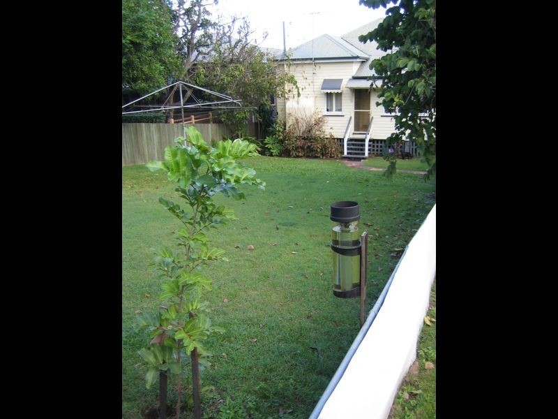 42 Peterson Street, Woolloongabba QLD 4102