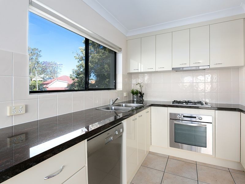 8/15 Eskgrove Street, East Brisbane QLD 4169
