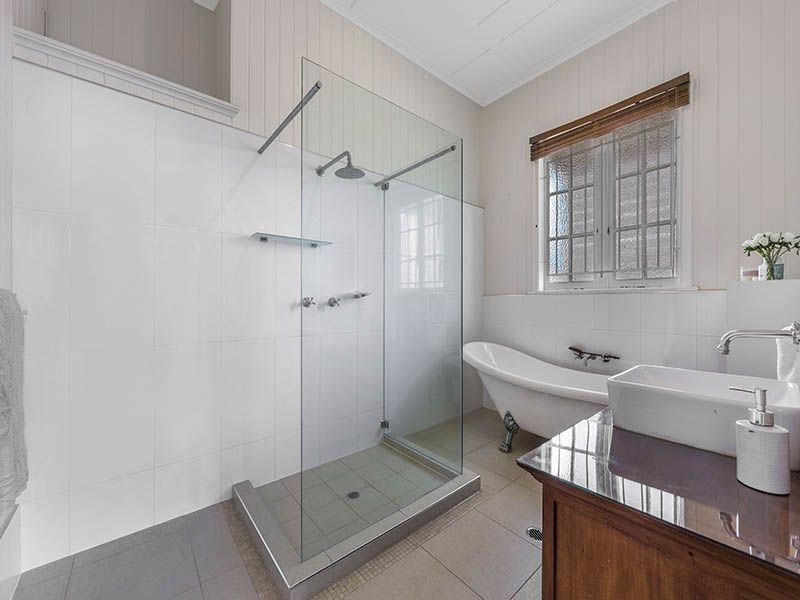 11 Prospect Street, Sherwood QLD 4075