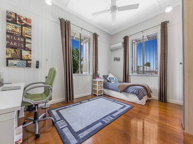 11 Prospect Street, Sherwood QLD 4075