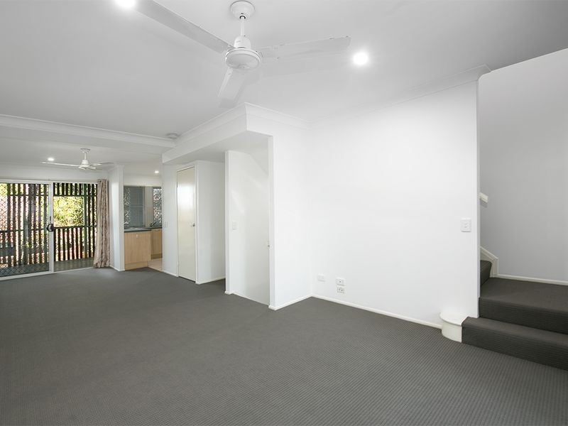 2/12 Wilkie Street, Yeerongpilly QLD 4105