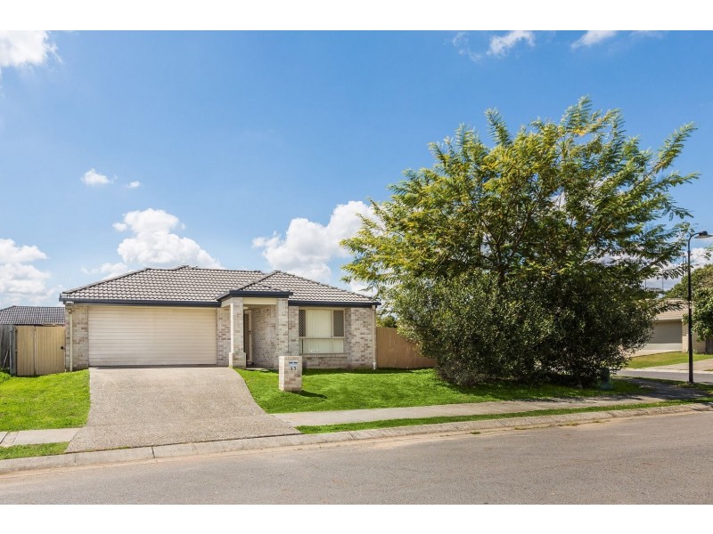 15 Ronayne Circuit, One Mile QLD 4305