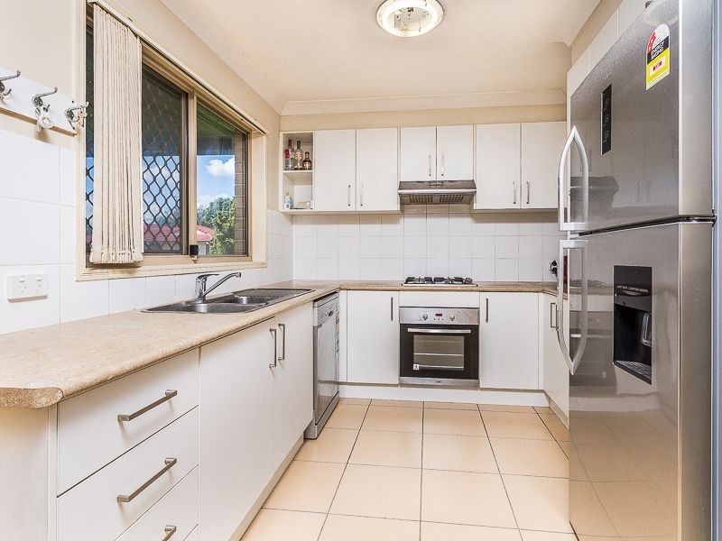 15 Ronayne Circuit, One Mile QLD 4305