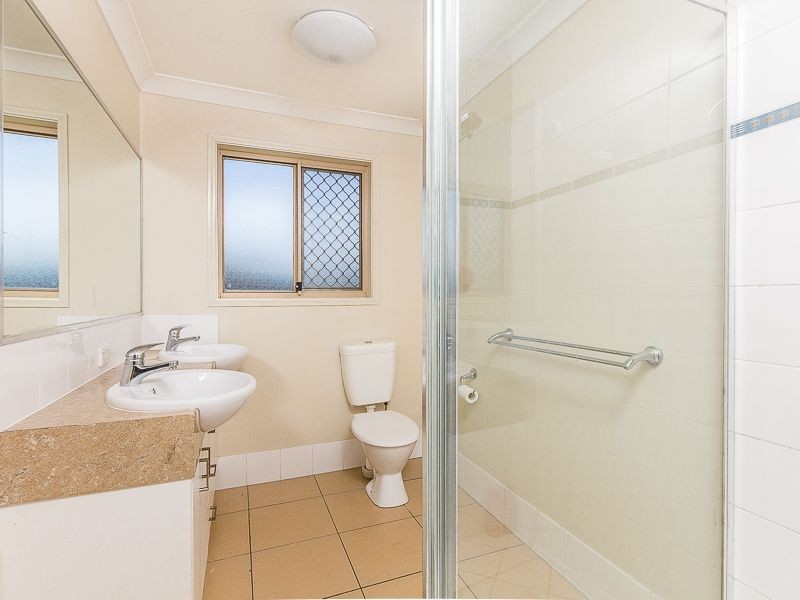 15 Ronayne Circuit, One Mile QLD 4305