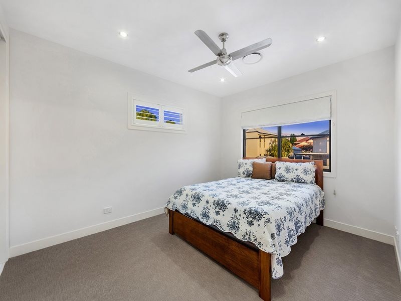 22 Anita Street, Yeronga QLD 4104