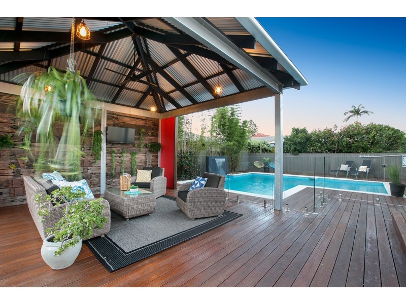 5 Glengregory Street, Fairfield QLD 4103