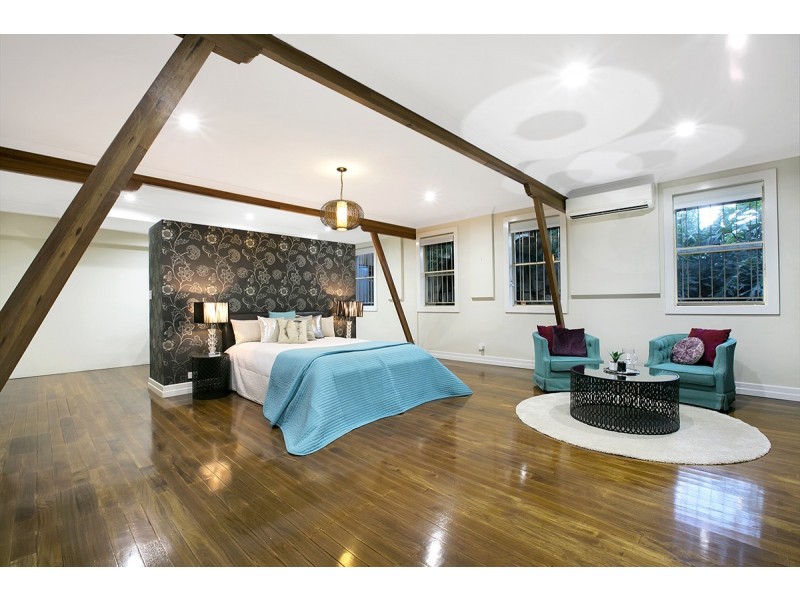 5 Glengregory Street, Fairfield QLD 4103