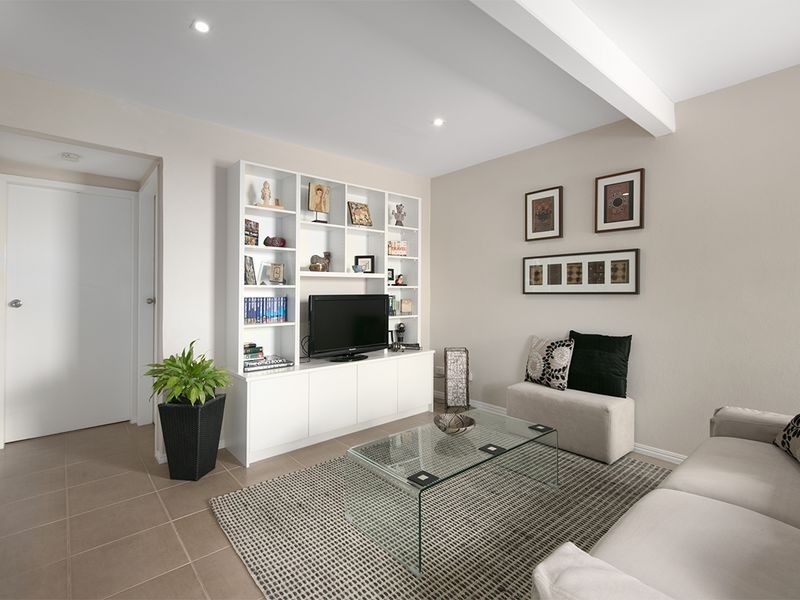 4/5 Curwen Terrace, Chermside QLD 4032