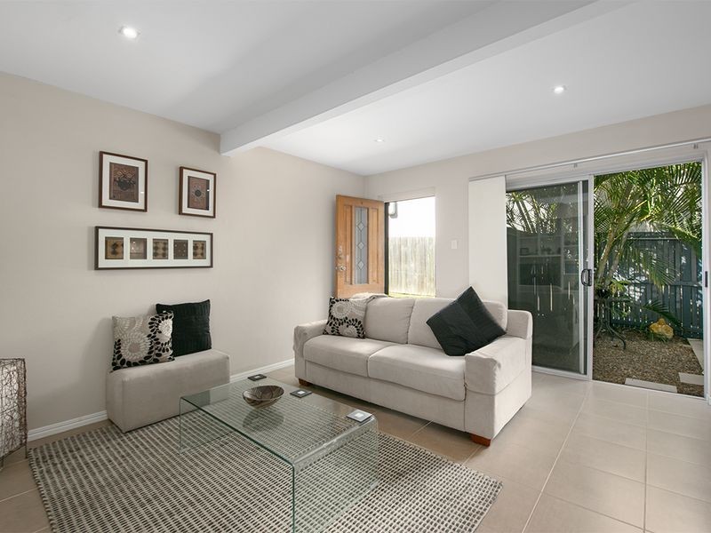 4/5 Curwen Terrace, Chermside QLD 4032