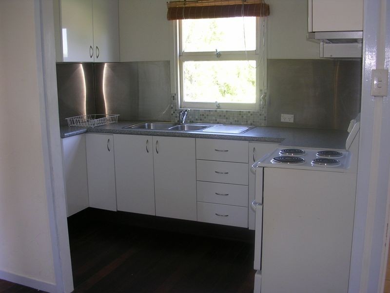 73 Fegen Drive, Moorooka QLD 4105