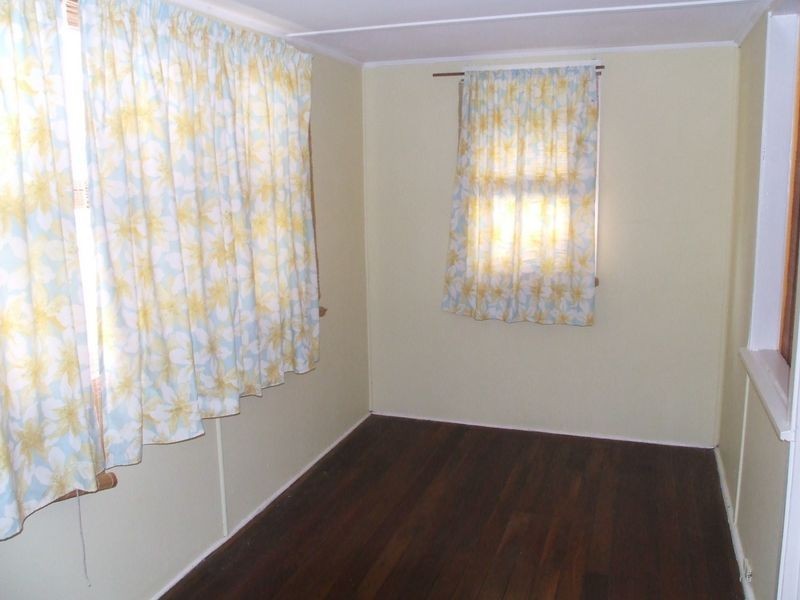 73 Fegen Drive, Moorooka QLD 4105