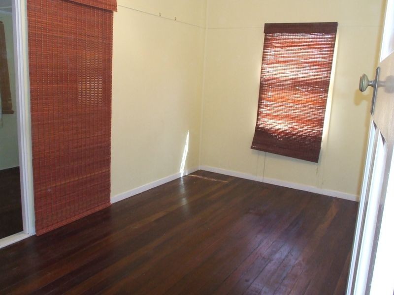 73 Fegen Drive, Moorooka QLD 4105