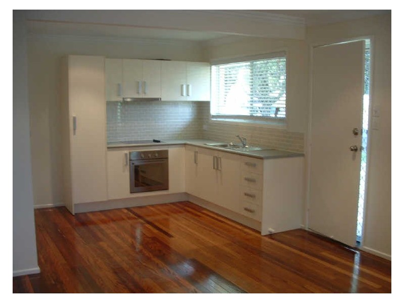 1/7 Woodville Place, Annerley QLD 4103