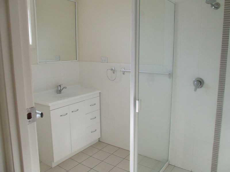 1/7 Woodville Place, Annerley QLD 4103