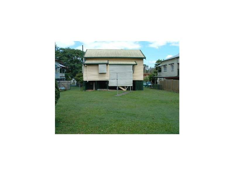 122 Fairfield Road, Fairfield QLD 4103