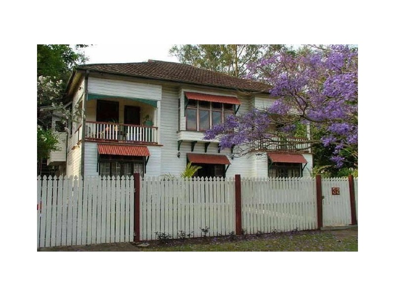 32 Livingstone Street, Yeerongpilly QLD 4105