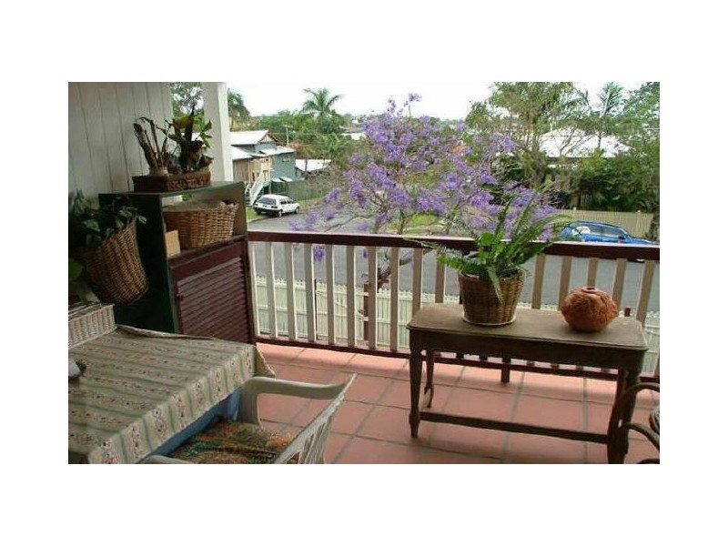 32 Livingstone Street, Yeerongpilly QLD 4105