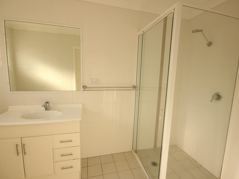 2/83 Chester Road, Annerley QLD 4103