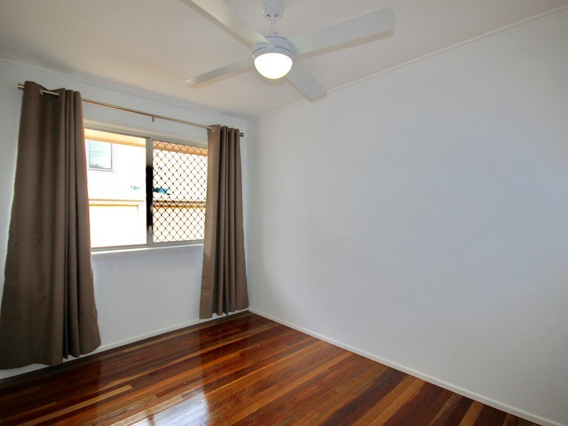 2/29 Cook Street, Yeronga QLD 4104