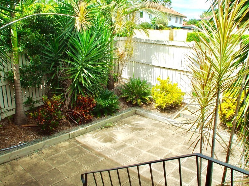 2/29 Cook Street, Yeronga QLD 4104
