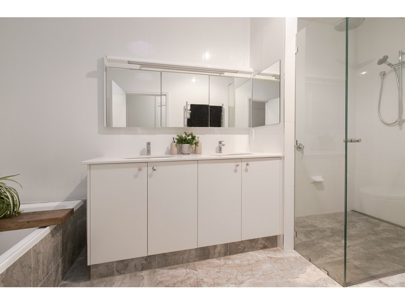 128 Kadumba Street, Yeronga QLD 4104