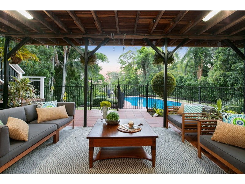 128 Kadumba Street, Yeronga QLD 4104