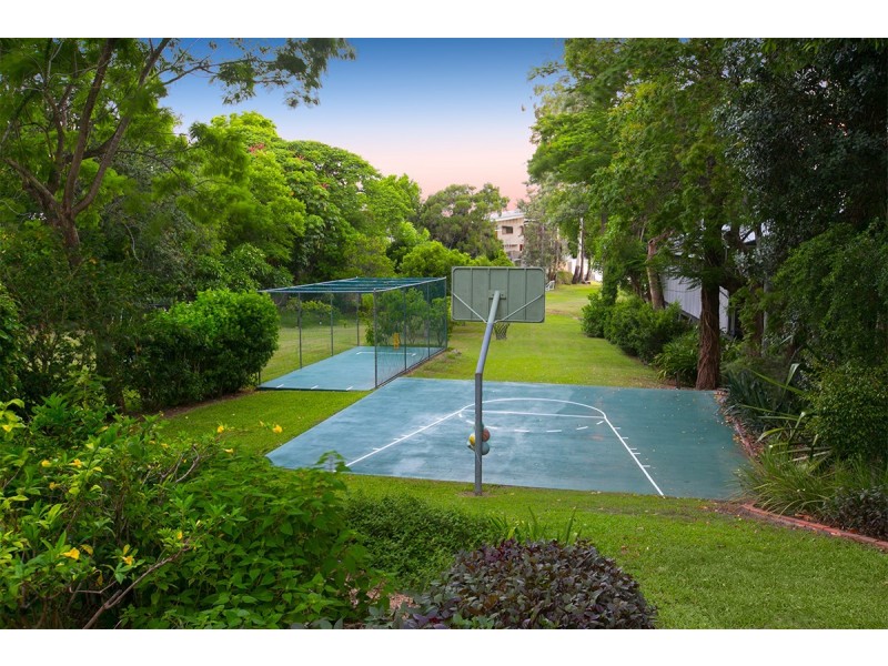 128 Kadumba Street, Yeronga QLD 4104