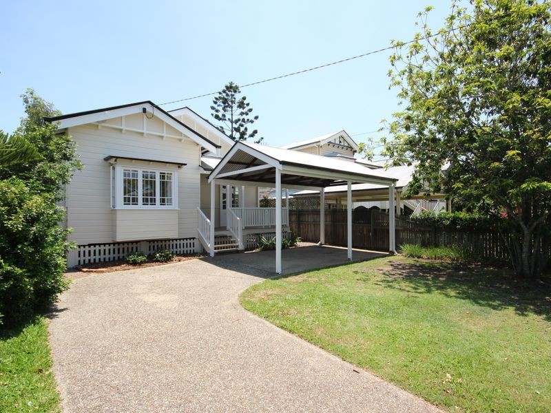 11 Dan Street, Graceville QLD 4075