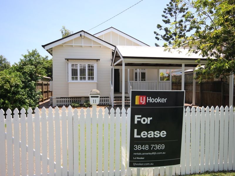 11 Dan Street, Graceville QLD 4075