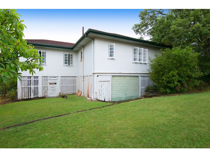 25 Cross Street, Fairfield QLD 4103