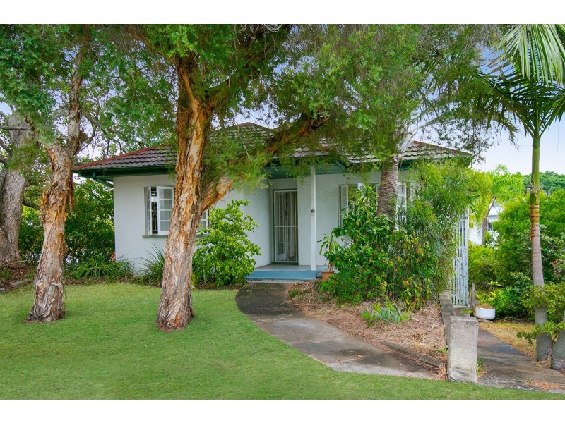 25 Cross Street, Fairfield QLD 4103