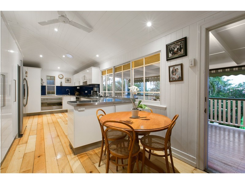 26 Rhyndarra Street, Yeronga QLD 4104