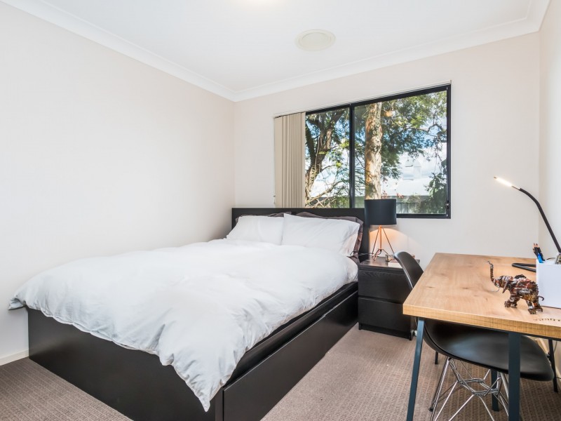 4/5 Livingstone Street, Yeerongpilly QLD 4105