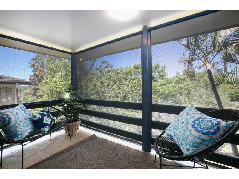 10 Linfield Street, Mansfield QLD 4122