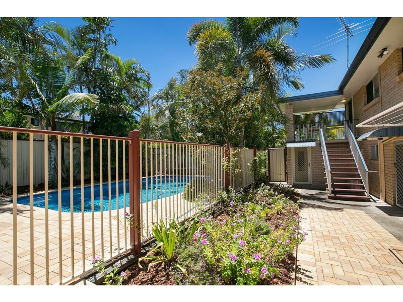 10 Linfield Street, Mansfield QLD 4122