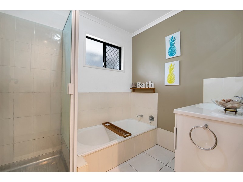 203 Blunder Road, Durack QLD 4077