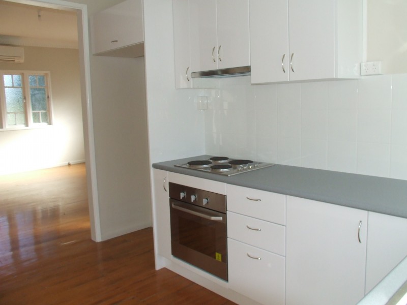 16 Elmes Road, Rocklea QLD 4106