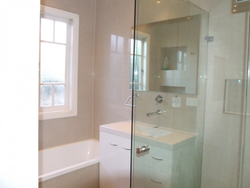 16 Elmes Road, Rocklea QLD 4106