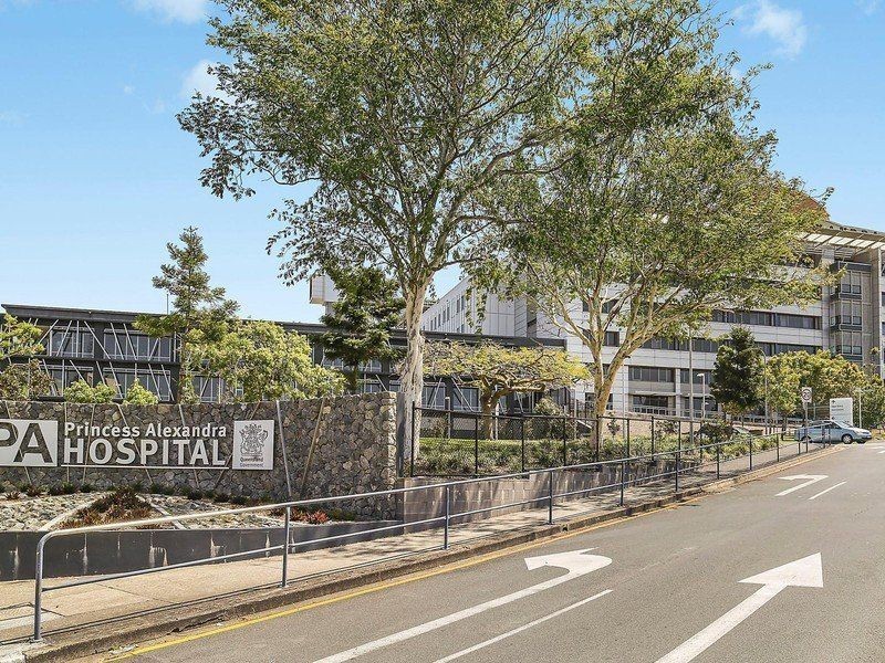 2/7 Woodville Place, Annerley QLD 4103