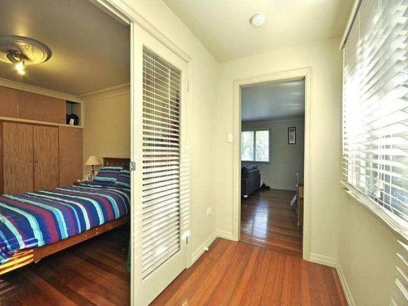 95 Fairfield Road, Fairfield QLD 4103