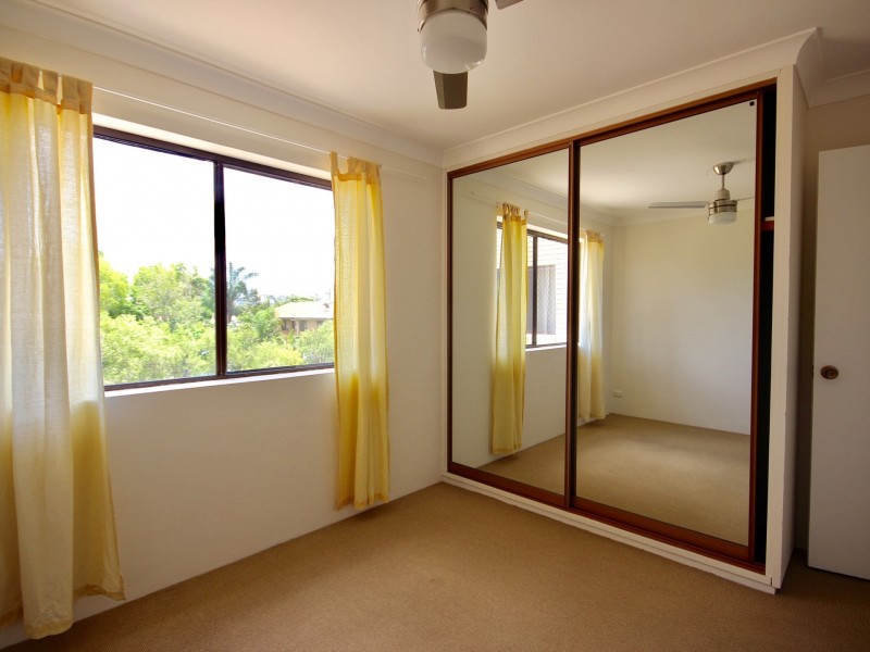 4/57 Dunellan Street, Greenslopes QLD 4120