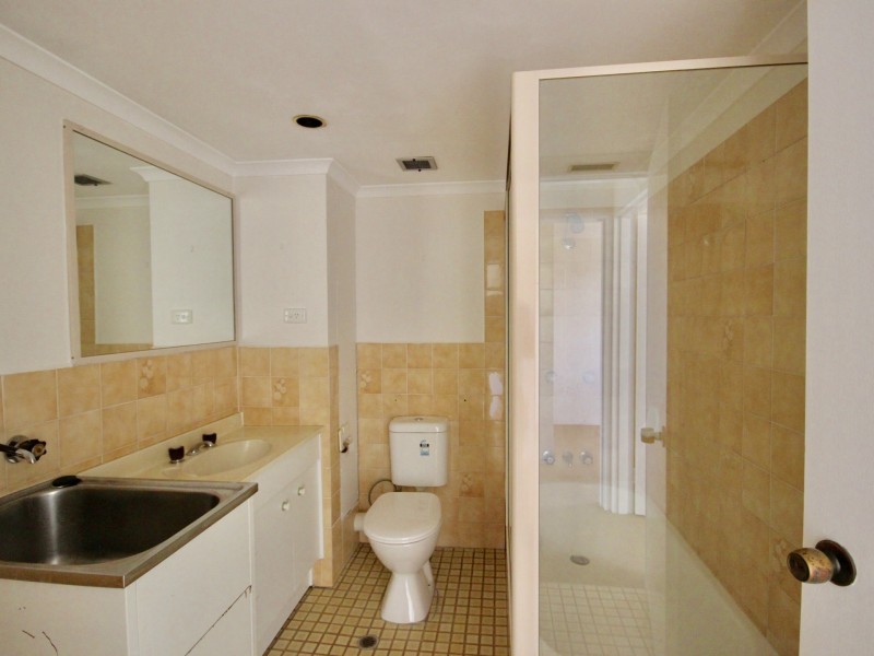 4/57 Dunellan Street, Greenslopes QLD 4120