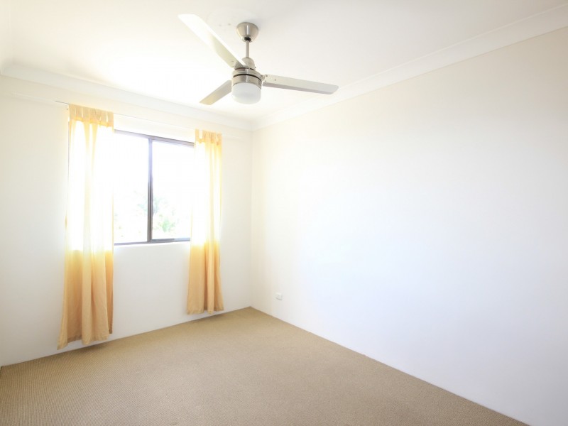 4/57 Dunellan Street, Greenslopes QLD 4120