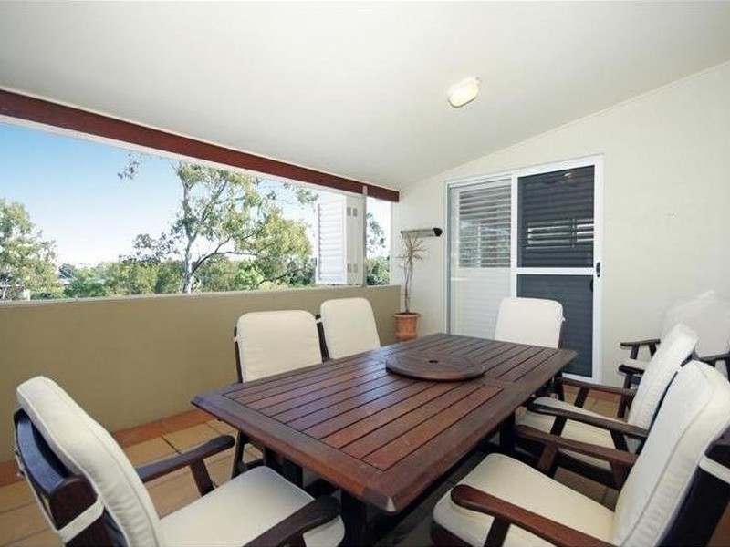 3/3 Indooroopilly Street, Dutton Park QLD 4102